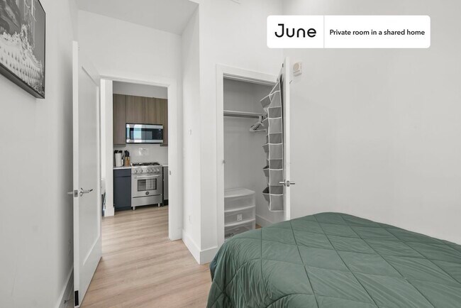 Room in Shared 3 bed/2 bath home in Dupont Circle