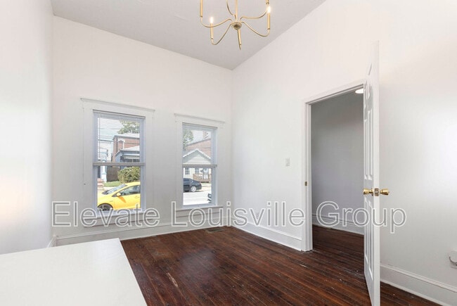 Photo - 915 S Shelby St