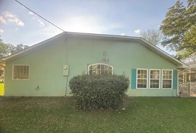105 Thistledown Dr