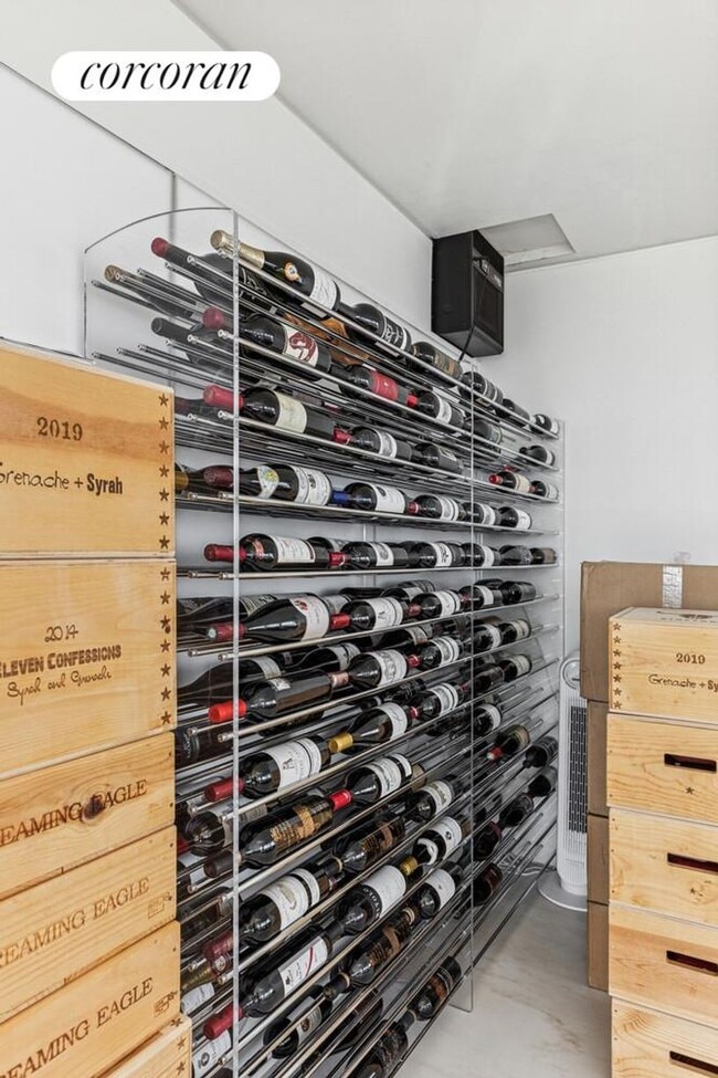 Photo - 101 W 67th St