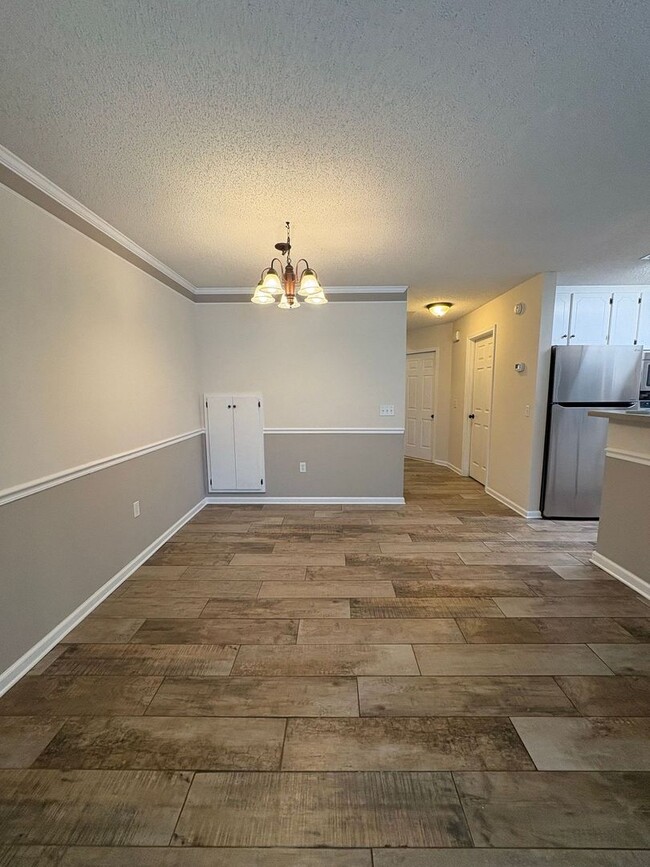 Photo - Dunwoody Subdivision