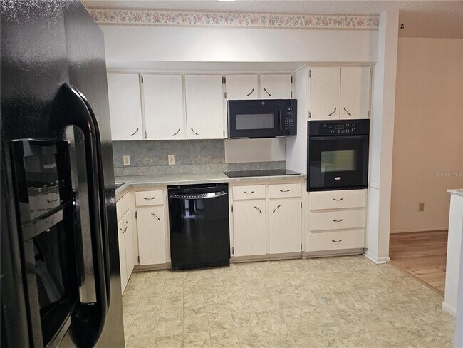 Photo - 2383 Netherlands Dr Unit 39