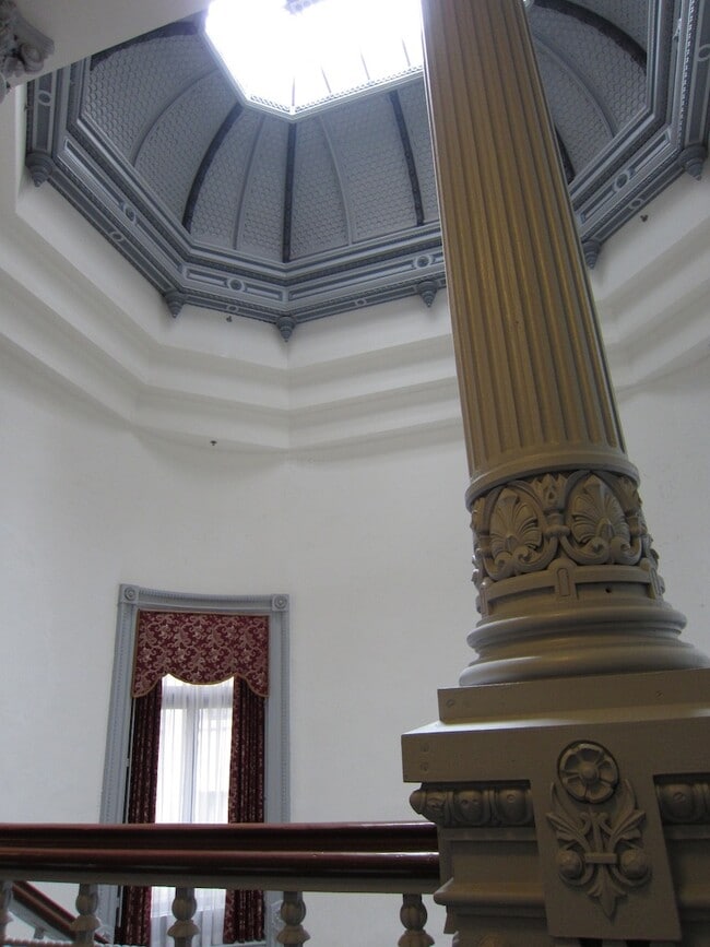 Building Photo - 1011 Chestnut Street Unit #705W