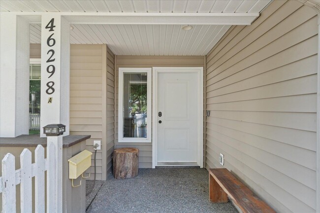 Photo - 46298 Third Av