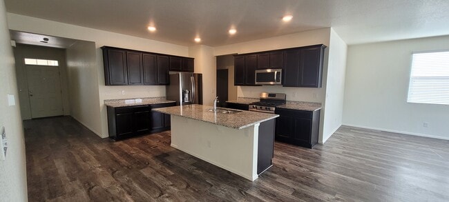 Photo - 916 Birchdale Ct