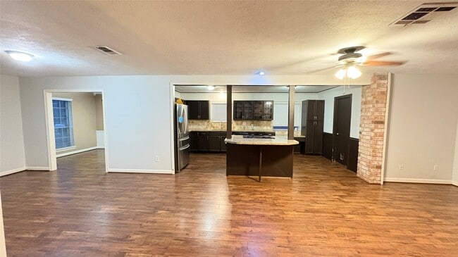 Photo - 13914 Oakwood Ln