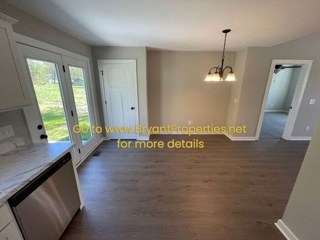 Photo - 105 20th Ave W - Spriningfield, TN 37172