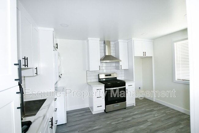 Photo - 71 Raemere St