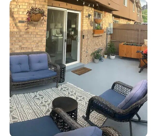 Patio - 1792 Robb St Unit 1792