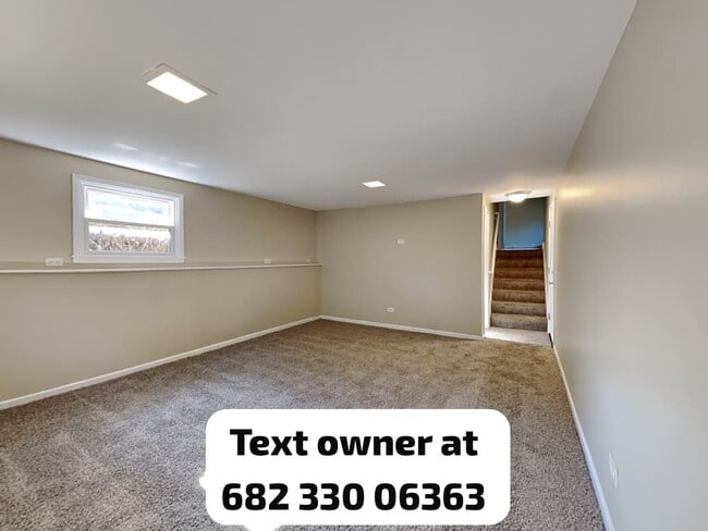 Building Photo - 2834 Briarwood Dr E Rental