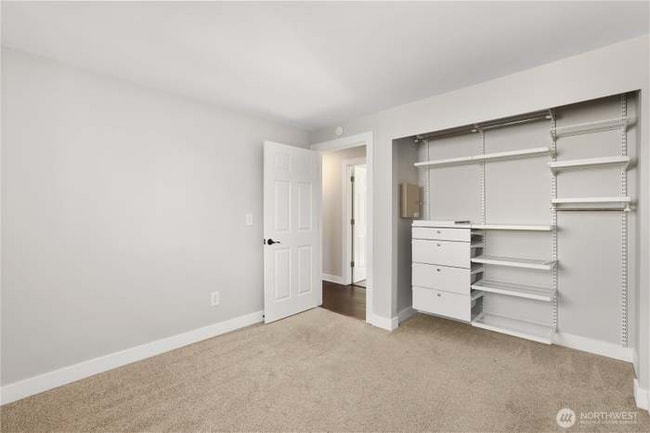 Photo - 4981 31st St NE