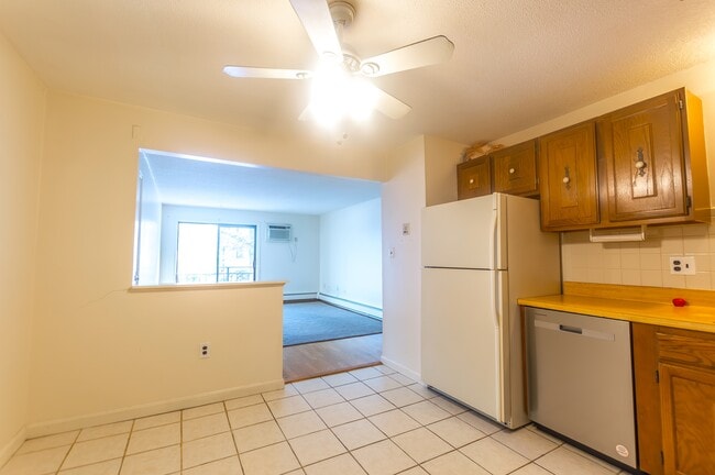 Photo - 23 Country Club Dr