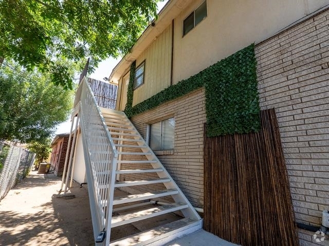 Building Photo - 5009 San Francisco Ave Unit A Rental