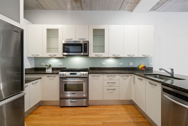 Photo - 5430 N Sheridan Rd Unit 304