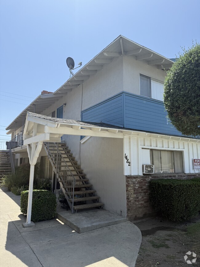 Building Photo - 1488 Cordova St Unit 3 Rental