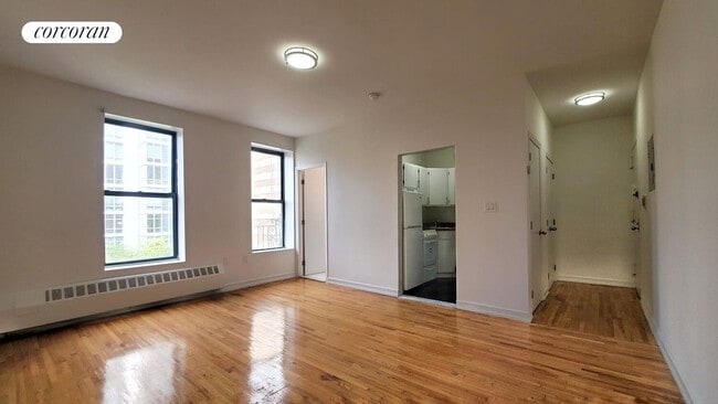 Building Photo - 306 W 51st St Rental