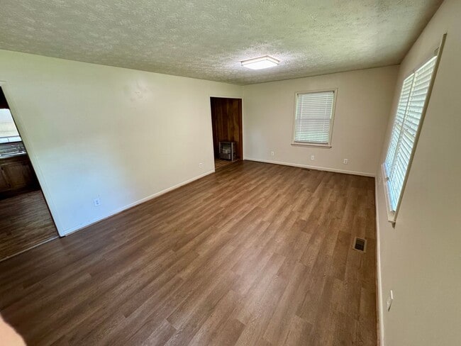 Photo - 2169 Bynum Blvd