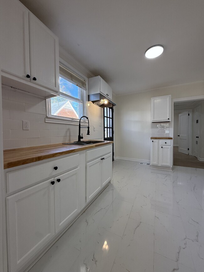 Photo - 15 Bradley Dr