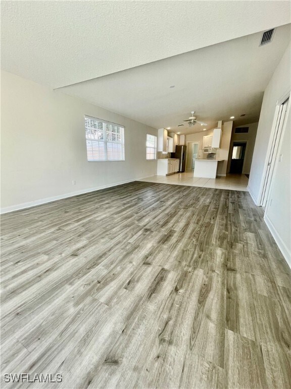 Photo - 4824 Lasqueti Way