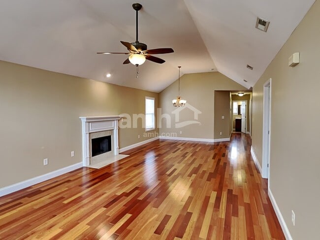3017 Carpenters Pass