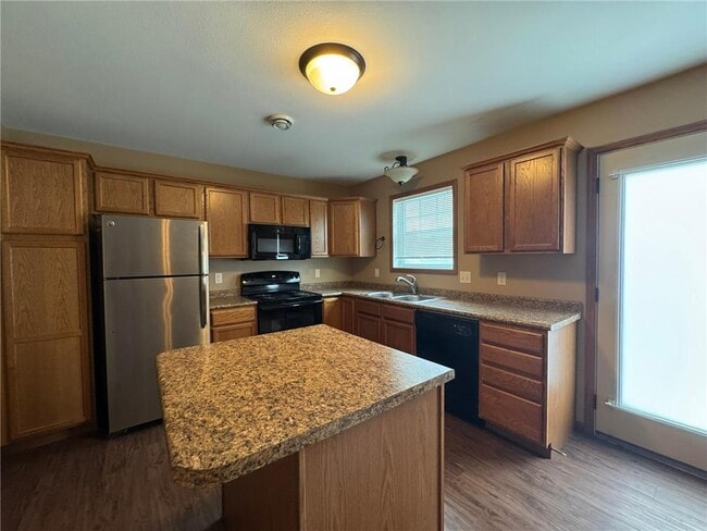 Photo - 109 Oriole Path