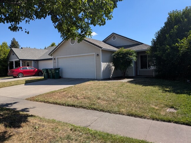 Building Photo - 3055 Snowbird Dr