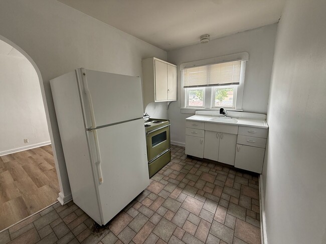 Photo - 100 S College Ave Unit Apt #05