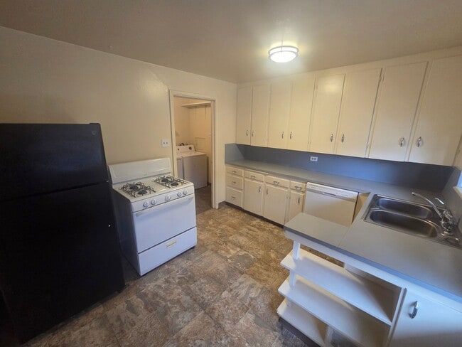 Photo - Charming 2-Bedroom Home in Prime Denver Location