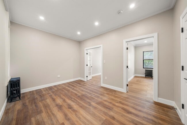 Photo - 219 Mallory Ave Unidad 2
