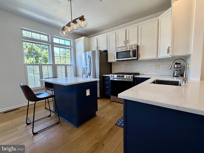 Photo - 2908 Huntington Grove Square