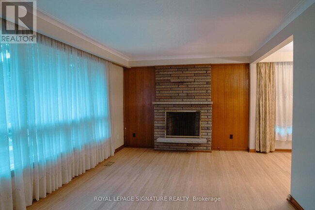 Photo - 2 Brantwood Dr