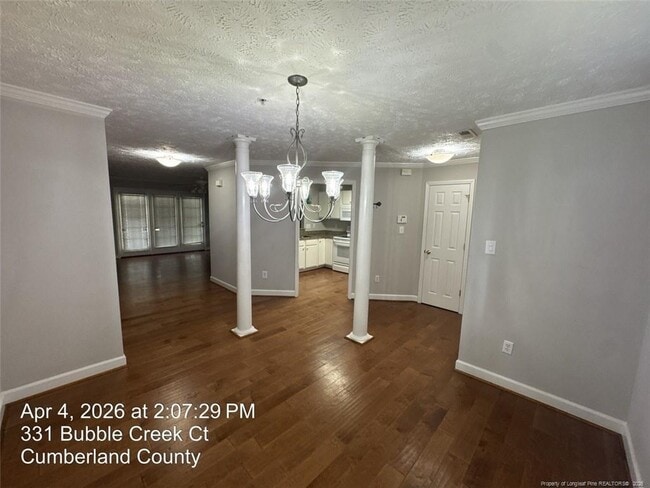 Photo - 332 Bubble Creek Ct