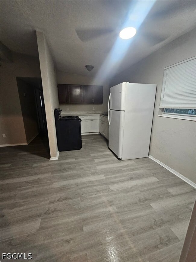 Photo - 3022 Guava St