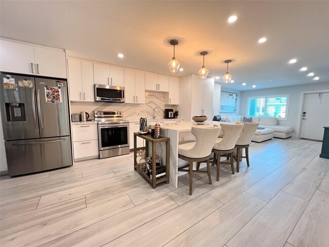 Photo - 2115 NE 37th Dr Unit 121