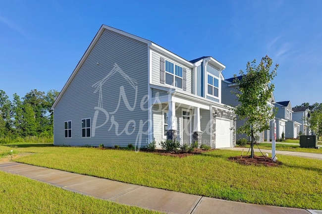 Photo - 432 Sandfarm Trail