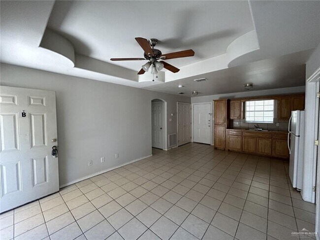 Photo - 15 W Daffodil Ave Unit B