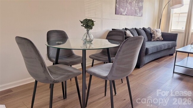 Photo - 6314 Old Pineville Rd Unidad B