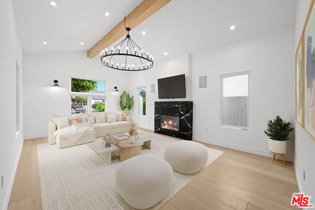 Photo - 8911-8911 W 24th St