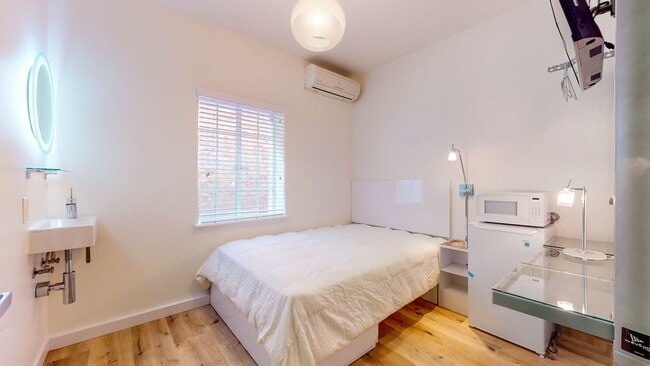 Photo - 335 Pacific Avenue