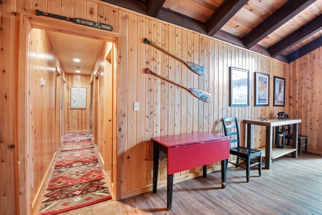 Photo - 439 John Cain Rd