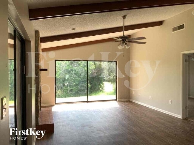 Photo - 1451 Oak Pl