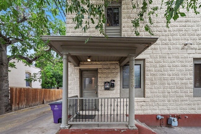 Photo - 2526 Decatur St Unit 2