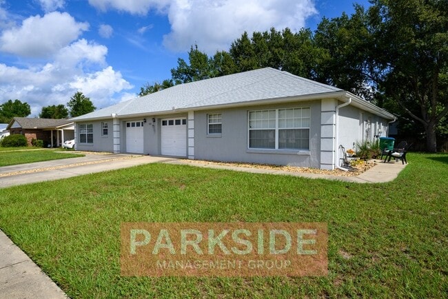 Photo - 152 Cascade St