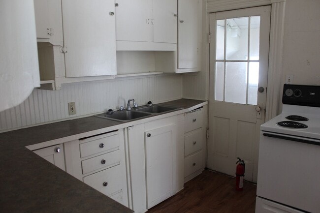 Photo - 623 S Jefferson St Unit 2