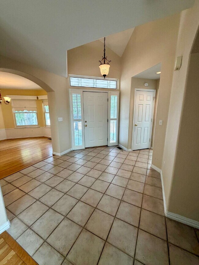 Don’t Miss out on this 4-bedroom 3 bath home in the gated Lighthouse Villas Community.