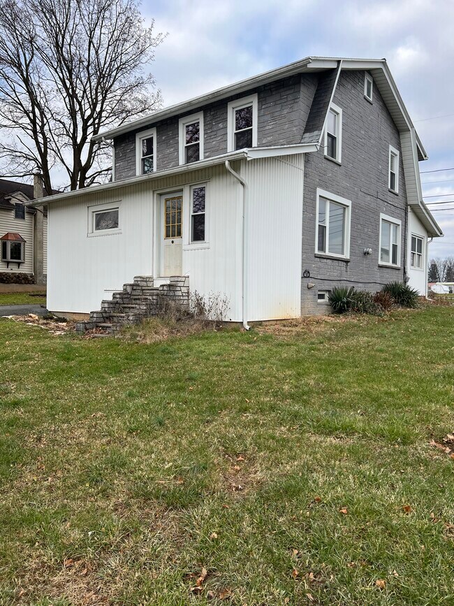 Photo - 1726 Temple Ave