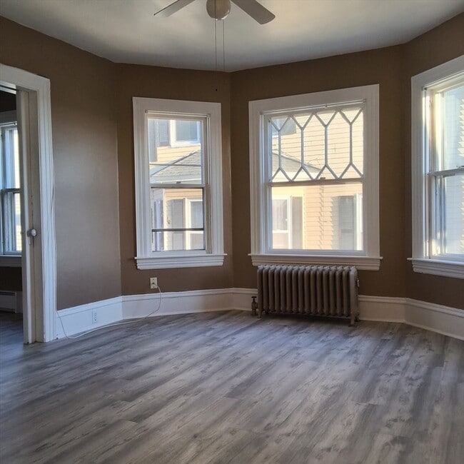 Photo - 517-519 Second St Unit 2