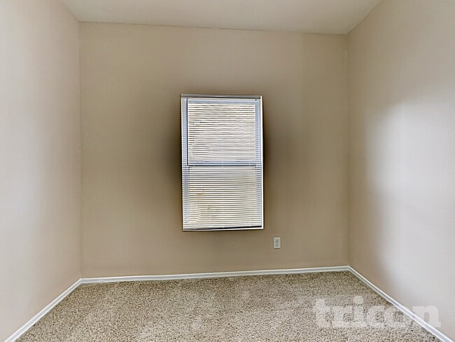 Photo - 1716 Hollybrook Ave