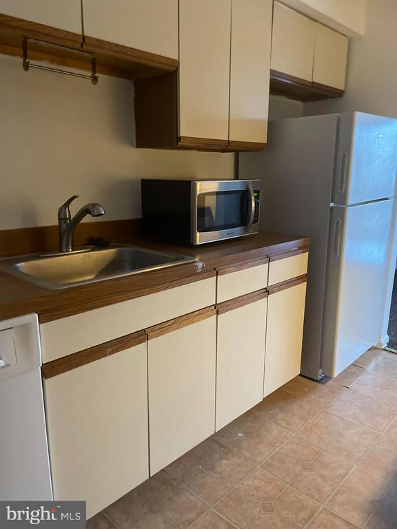 Photo - 806B Cypress Point Cir