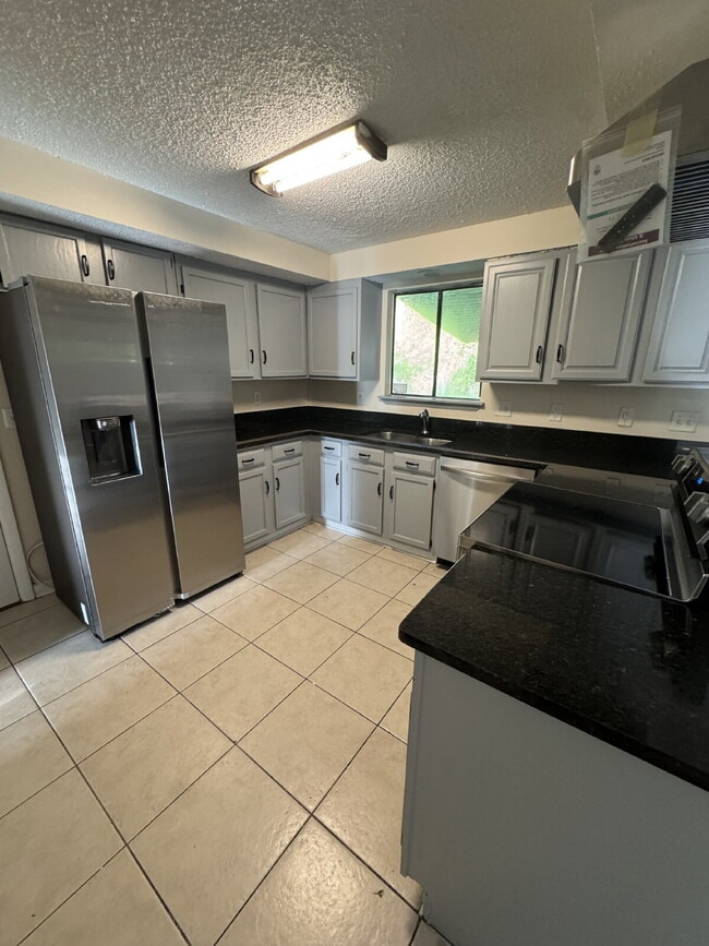 Photo - 4 bedroom 3 full bath home for rent in man...